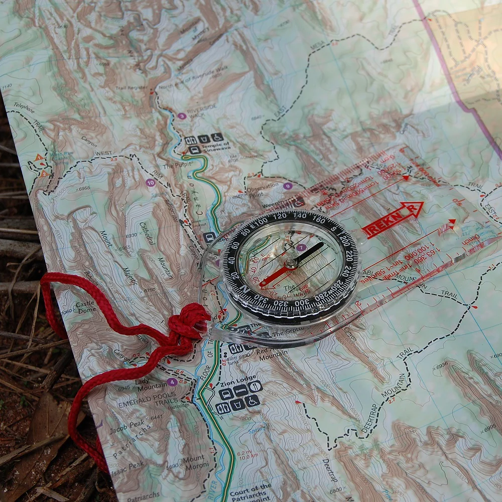Orienteer Deluxe Map Compass by Treknor - Image 6